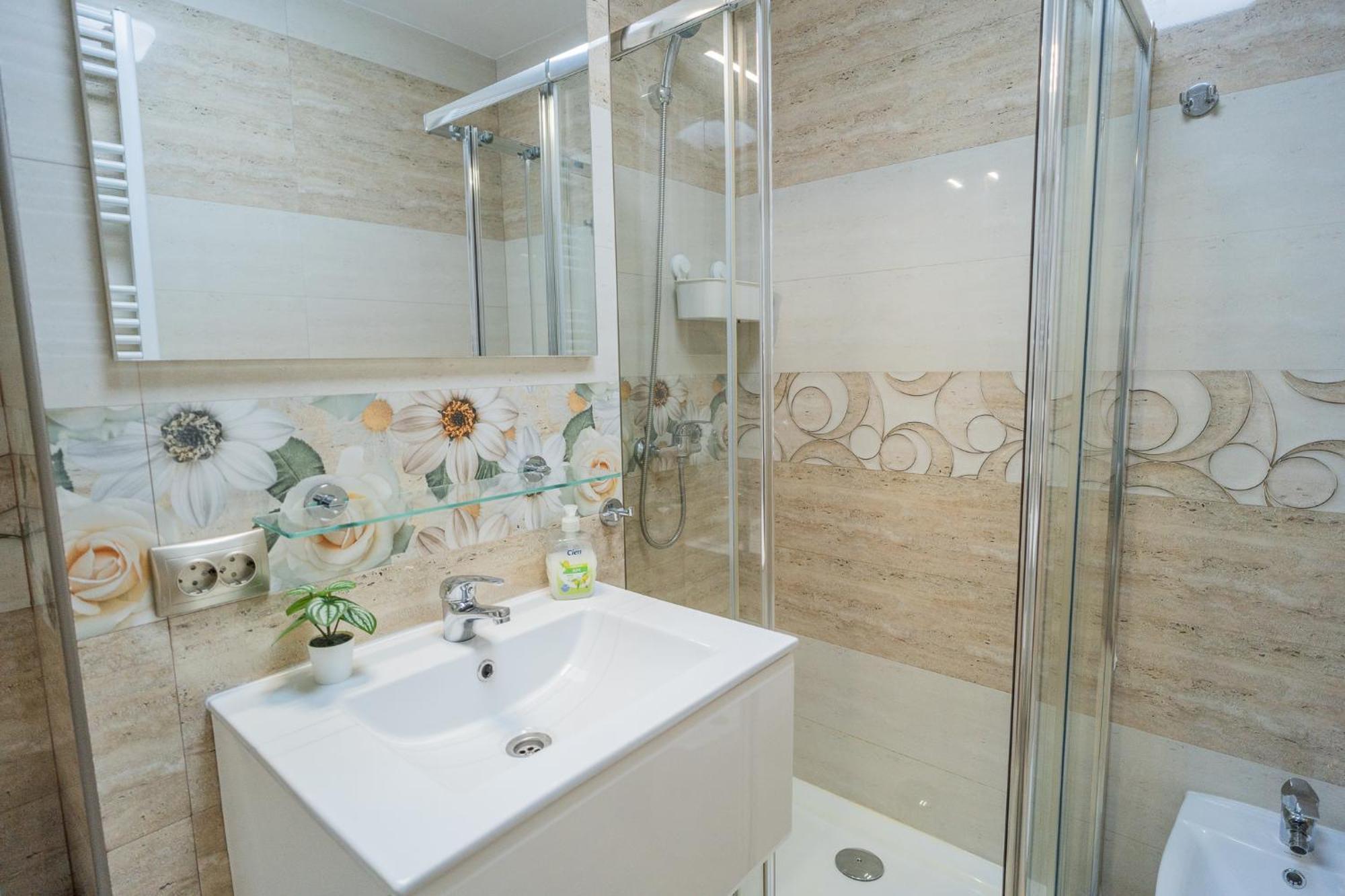 Luxury 2Br On Decebal Avenue Appartement Boekarest Buitenkant foto