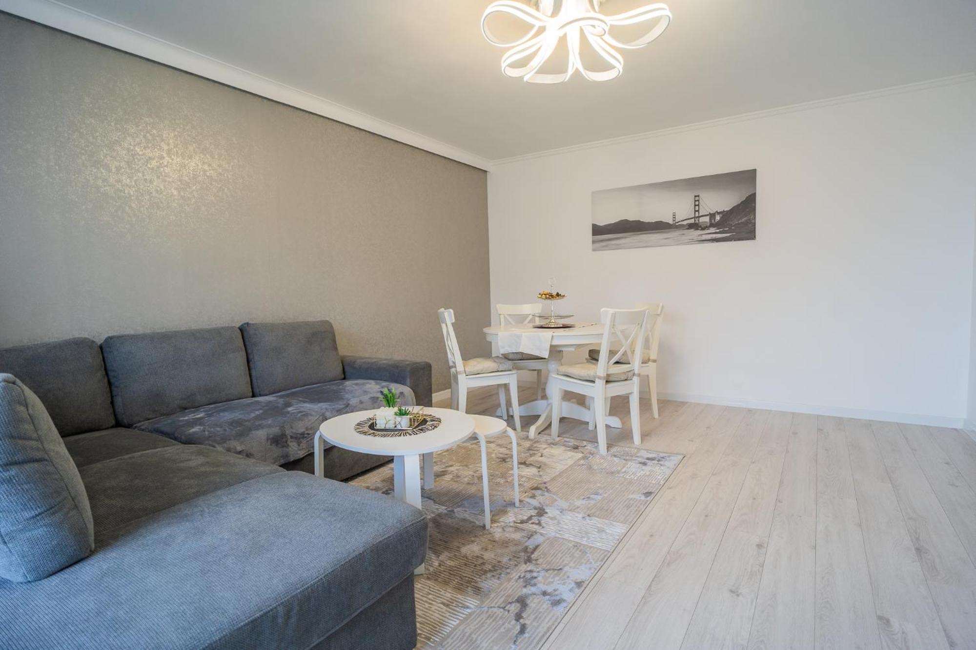 Luxury 2Br On Decebal Avenue Appartement Boekarest Buitenkant foto