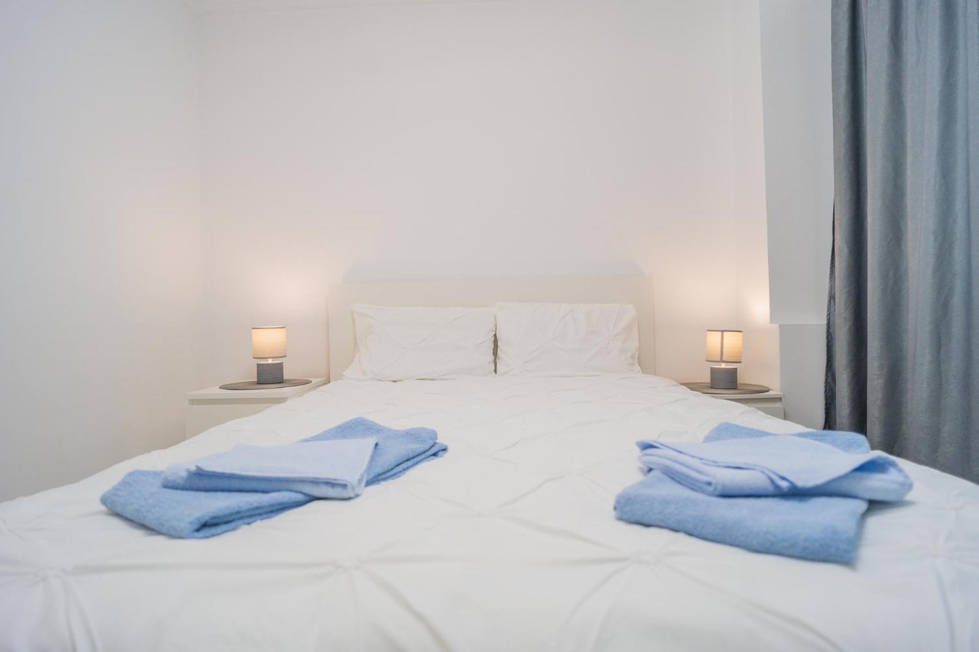 Luxury 2Br On Decebal Avenue Appartement Boekarest Buitenkant foto