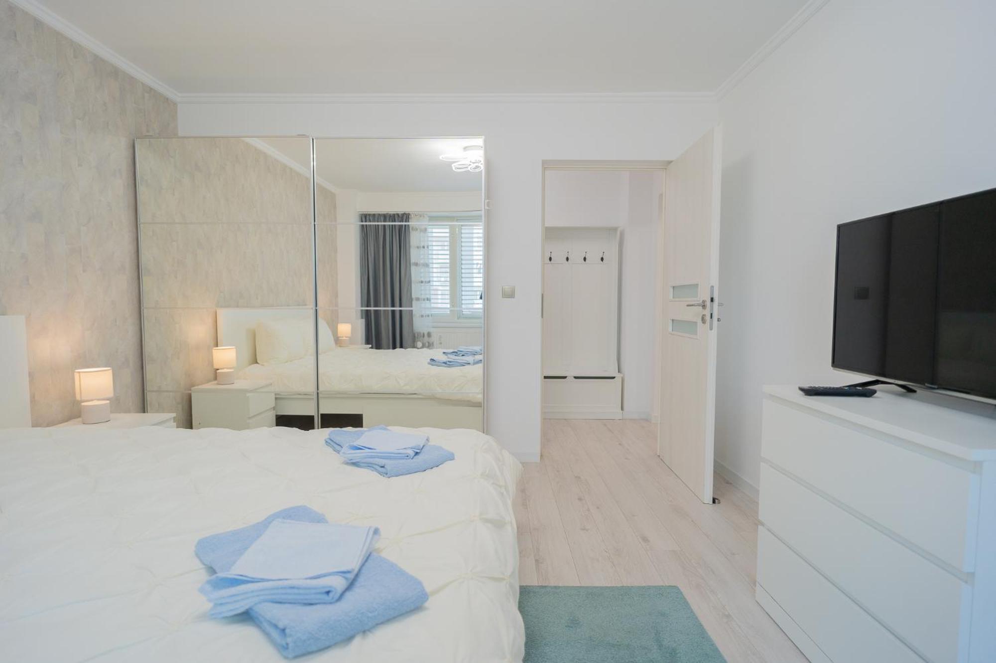 Luxury 2Br On Decebal Avenue Appartement Boekarest Buitenkant foto