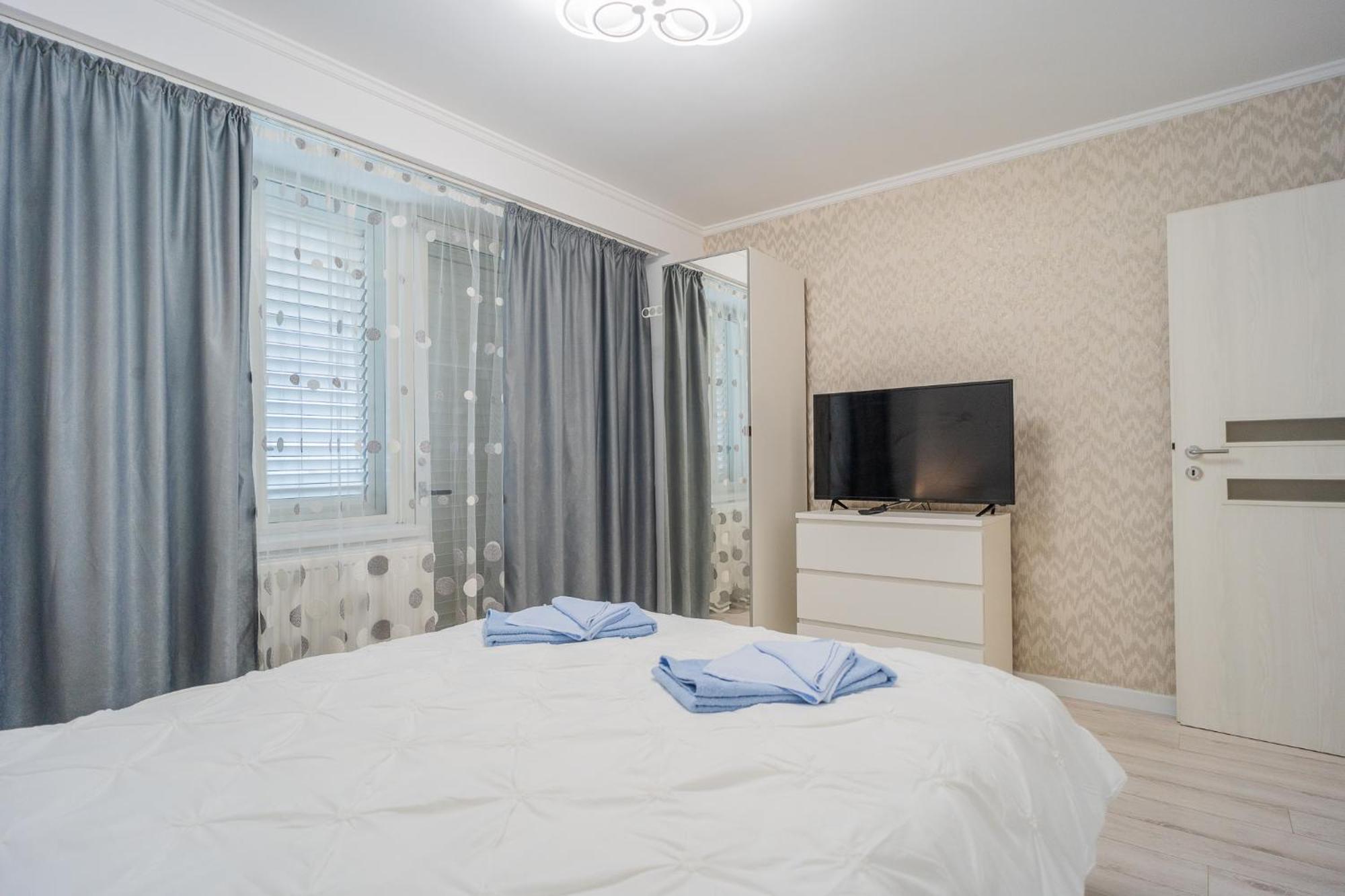 Luxury 2Br On Decebal Avenue Appartement Boekarest Buitenkant foto