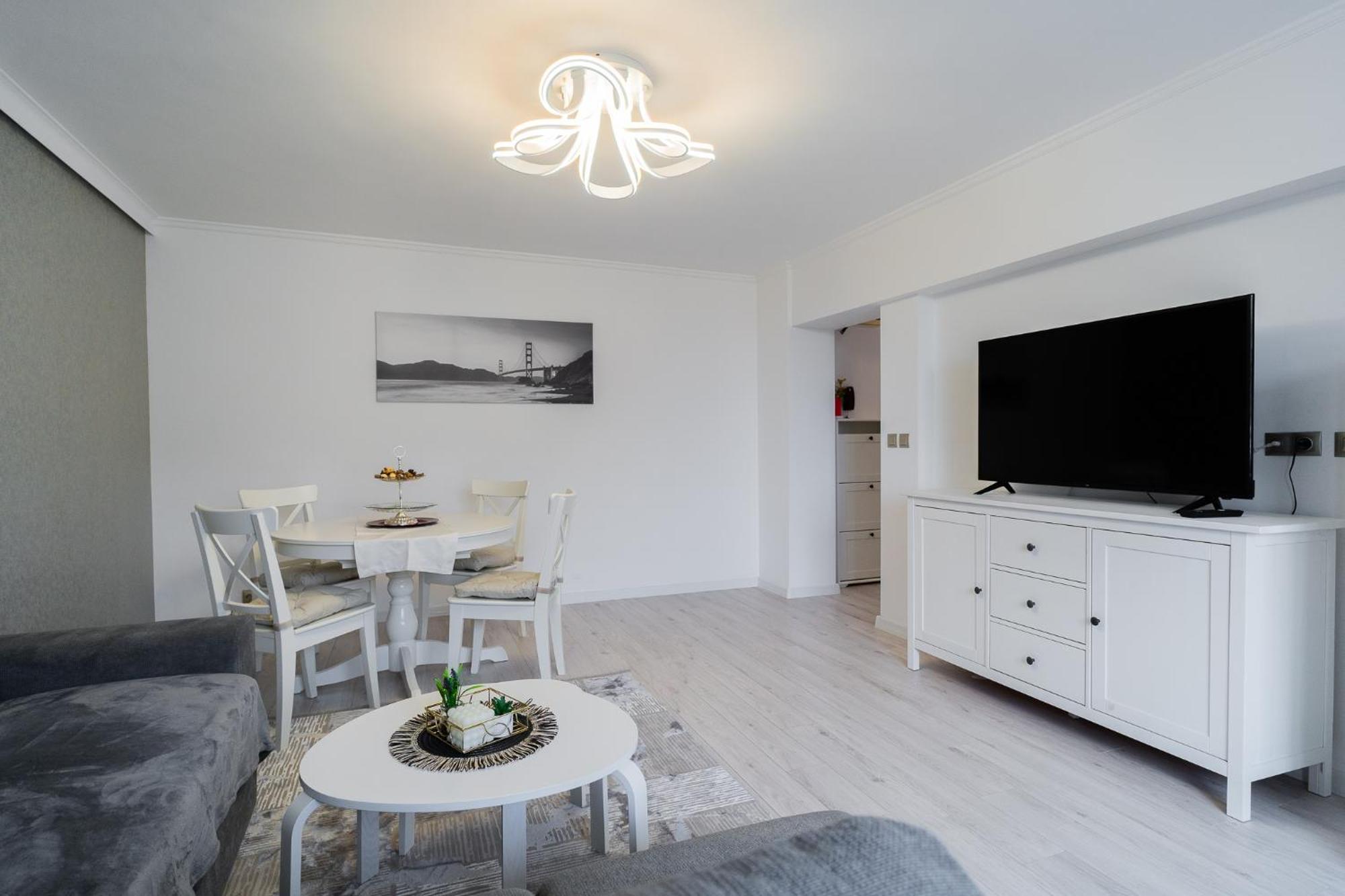Luxury 2Br On Decebal Avenue Appartement Boekarest Buitenkant foto
