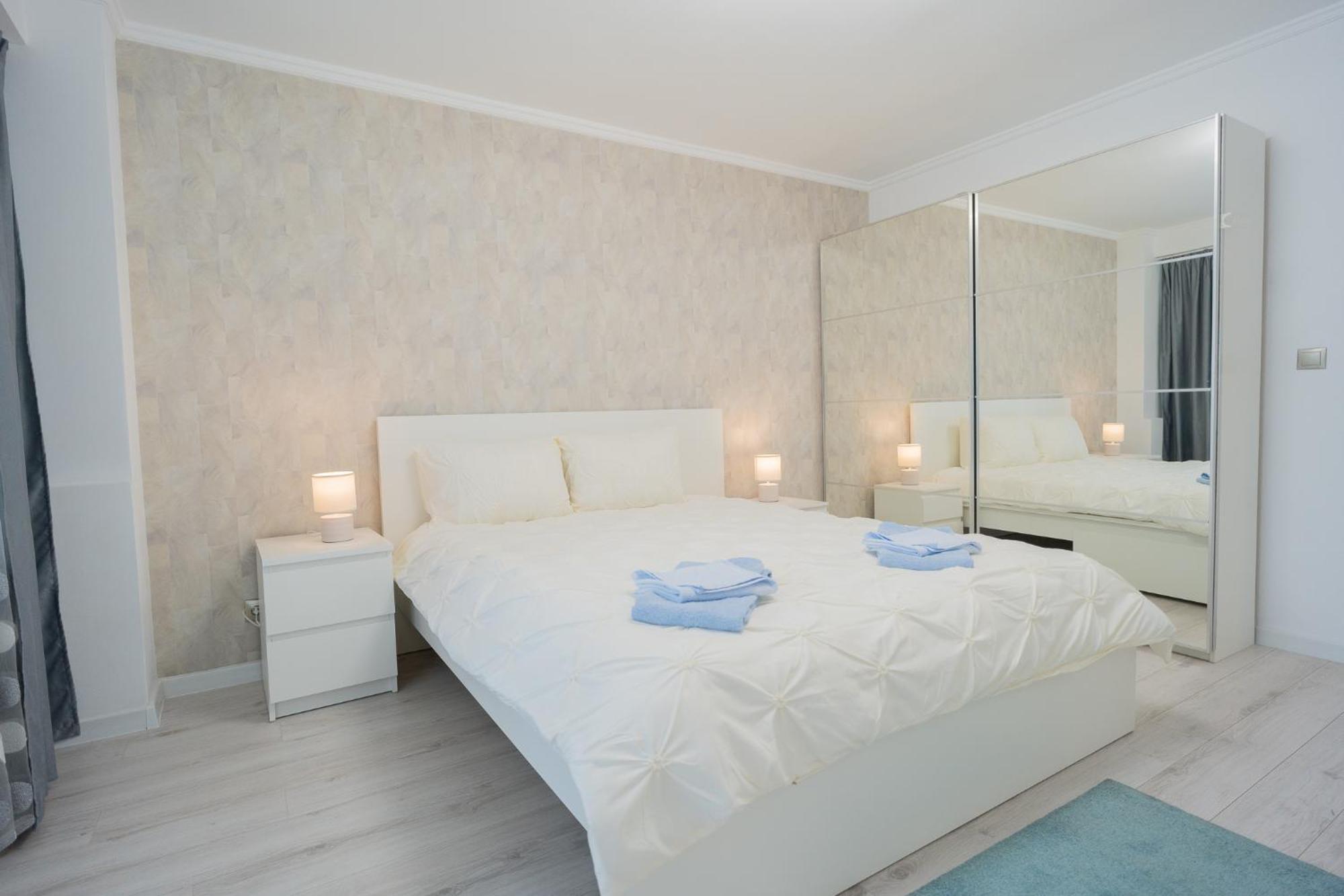 Luxury 2Br On Decebal Avenue Appartement Boekarest Buitenkant foto